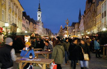 Adventsmarkt in der Altstadt von Steyr &copy; TV Steyr/Leutner